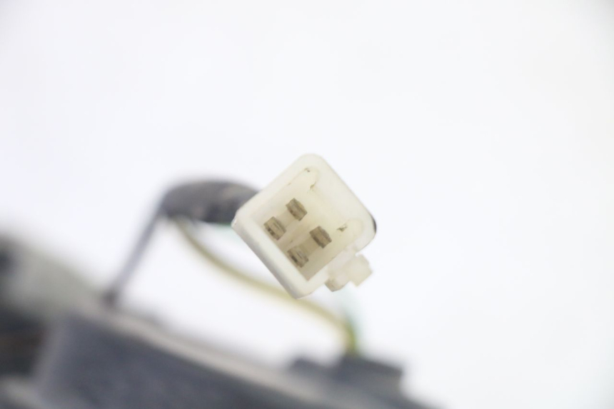 photo de FARO ANTERIORE SINISTRA YAMAHA TZR 50 (2008 - 2016) - Dettagli dei punti di fissaggio