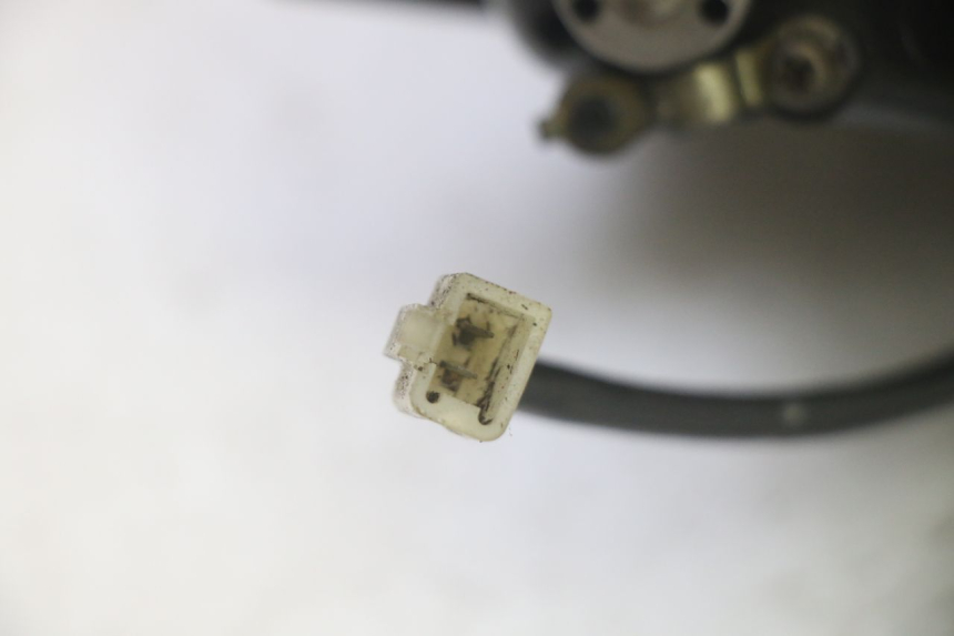 photo de FARO ANTERIORE KAWASAKI GPX R WARBIRD 600 (1988 - 1993) - Stato della superficie e materiale