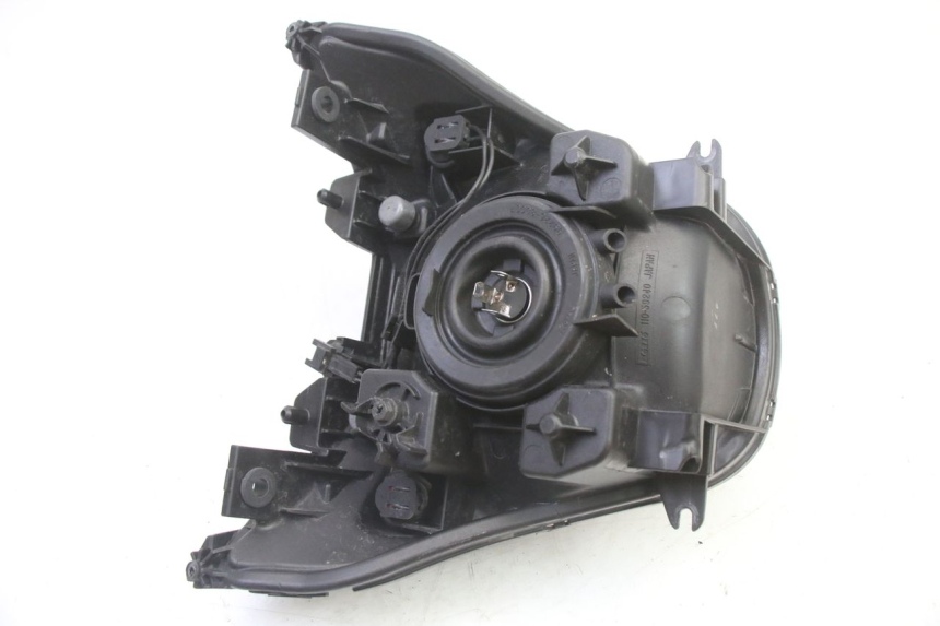 photo de FARO ANTERIORE SUZUKI GSR 750 (2011 - 2017)