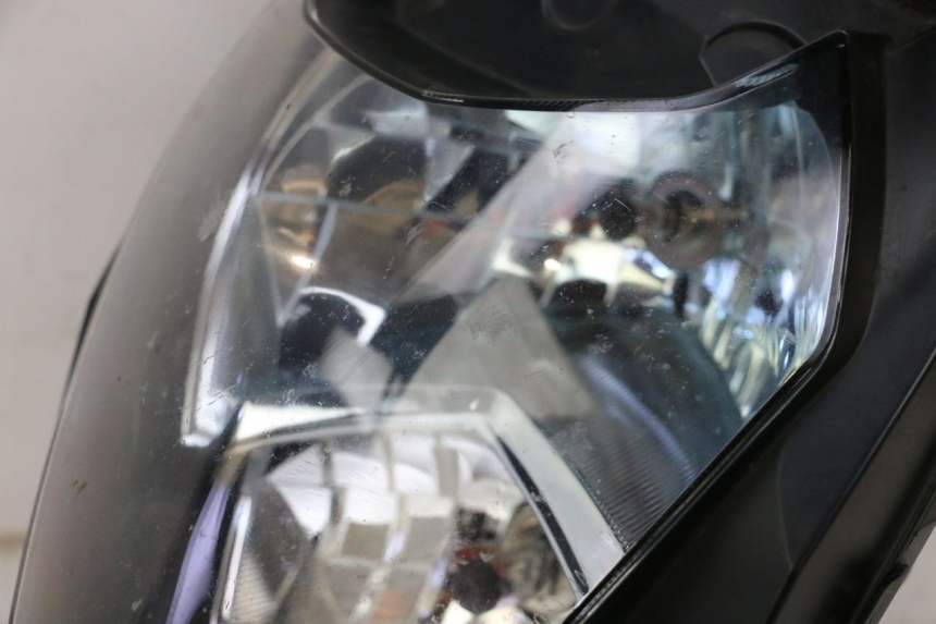 photo de FARO ANTERIORE SUZUKI GSXR GSX-R 1000 (2003 - 2004) - Primo piano ad alta risoluzione