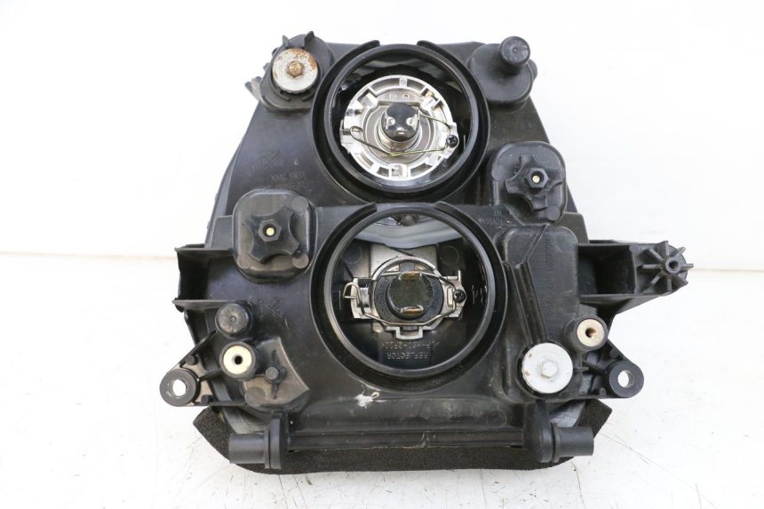 photo de FARO ANTERIORE SUZUKI GSXR GSX-R 1000 (2003 - 2004) - Stato della superficie e materiale