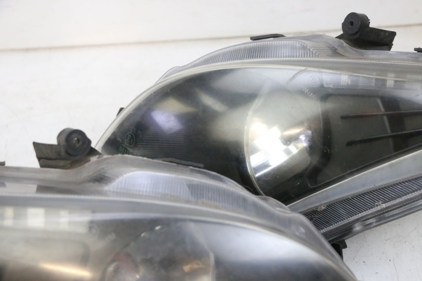 photo de FARO ANTERIORE JM MOTORS GTS 125 (2015 - 2019) - Foto prodotto supplementare