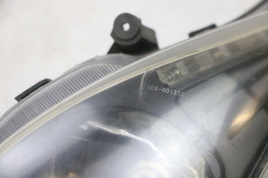 photo de FARO ANTERIORE JM MOTORS GTS 125 (2015 - 2019) - Marcature e riferimenti originali