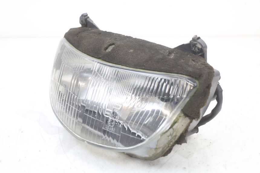 photo de FARO ANTERIORE HONDA CBR F 1000 (1993 - 1996) - Altra angolazione