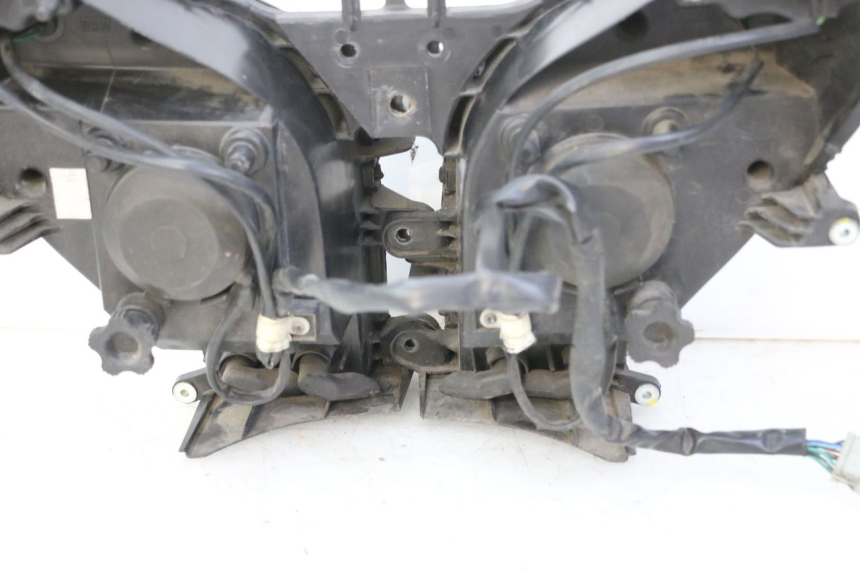 photo de FANALE ANTERIORE HONDA FES S-WING SWING ABS 125 (2007 - 2015)