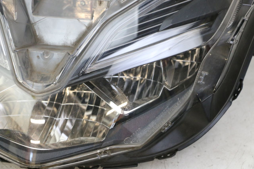 photo de FARO ANTERIORE HONDA FORZA 125 (2021 - 2025)