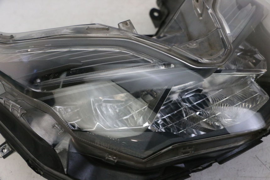 photo de FARO ANTERIORE HONDA FORZA 125 (2021 - 2025)