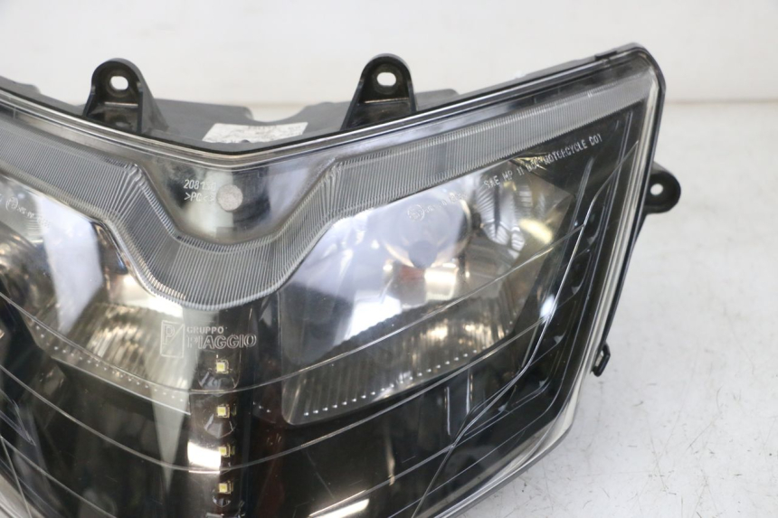 photo de FARO ANTERIORE PIAGGIO IE MP3 YOURBAN 300 (2011 - 2016)