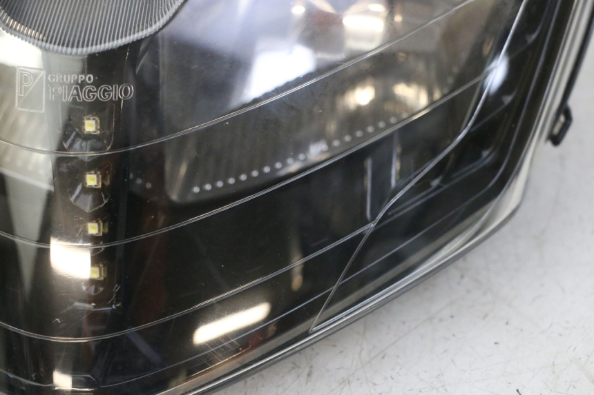 photo de FARO ANTERIORE PIAGGIO IE MP3 YOURBAN 300 (2011 - 2016)
