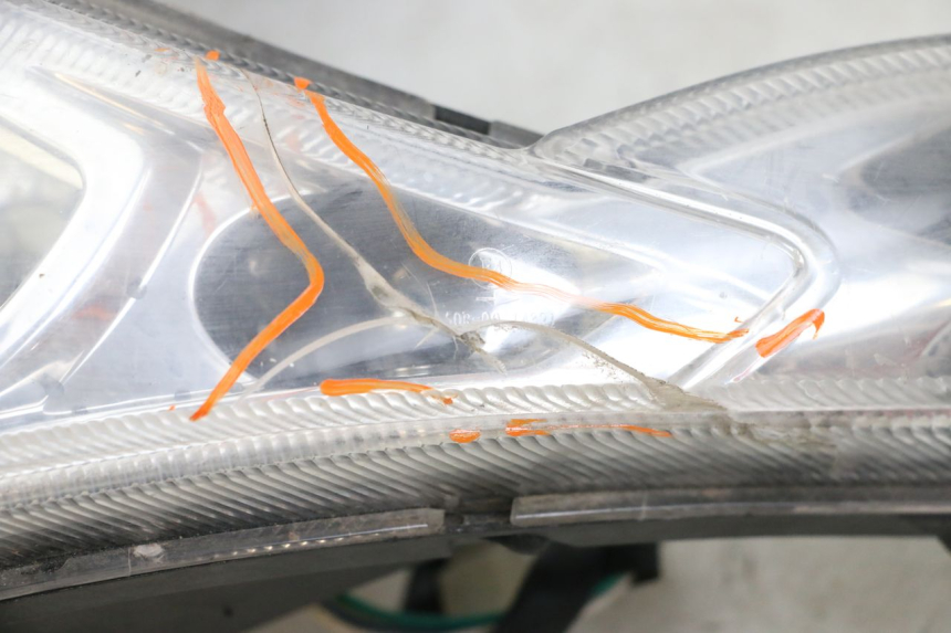 photo de FARO ANTERIORE PEUGEOT KISBEE 2T 50 (2018 - 2022)