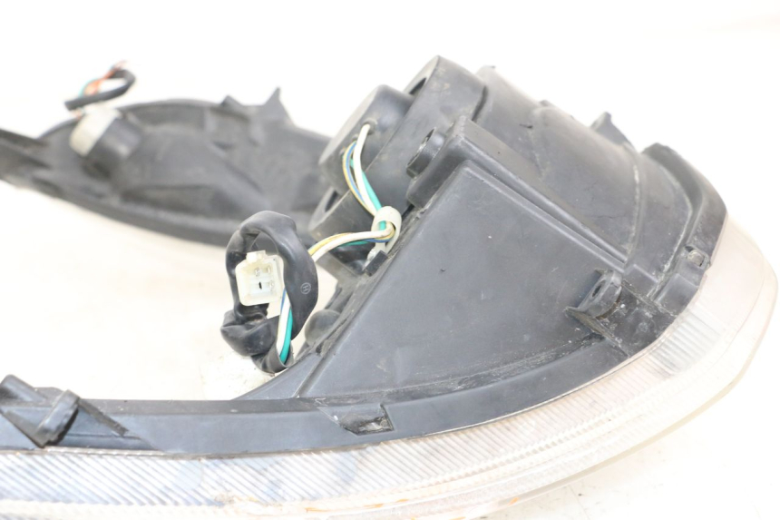 photo de FARO ANTERIORE PEUGEOT KISBEE 2T 50 (2018 - 2022)