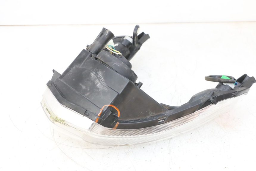 photo de FANALE ANTERIORE PEUGEOT KISBEE 2T 50 (2010 - 2017) - Altra angolazione