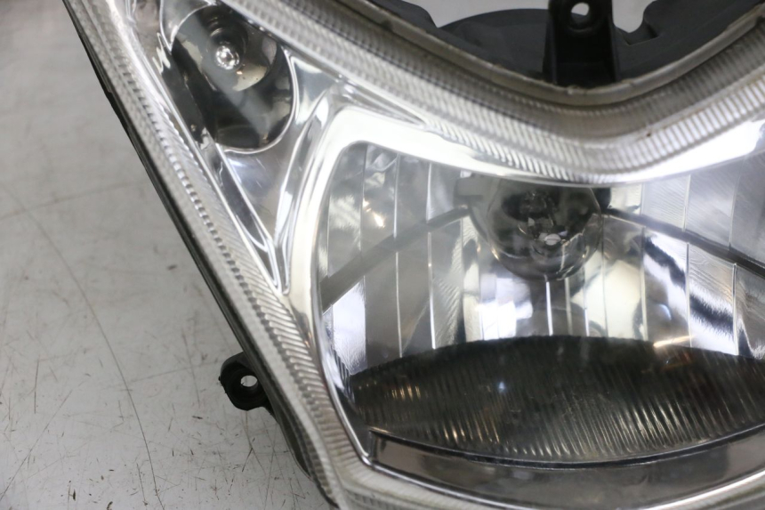 photo de FANALE ANTERIORE PEUGEOT KISBEE 4T 50 (2018 - 2022)
