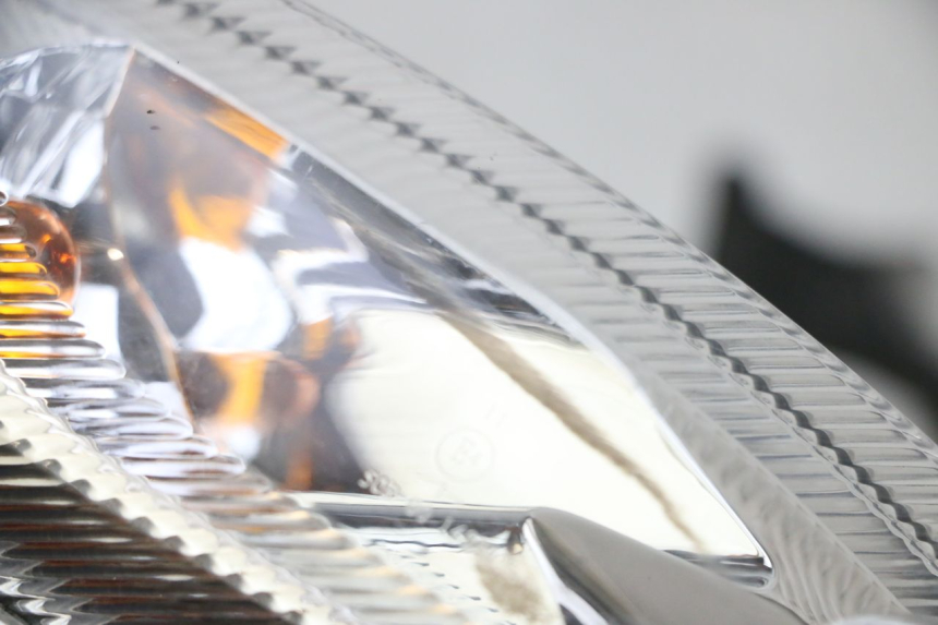 photo de FANALE ANTERIORE PEUGEOT KISBEE 4T 50 (2010 - 2017)