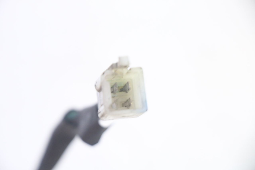 photo de FANALE ANTERIORE PEUGEOT KISBEE 4T 50 (2018 - 2022) - Primo piano ad alta risoluzione