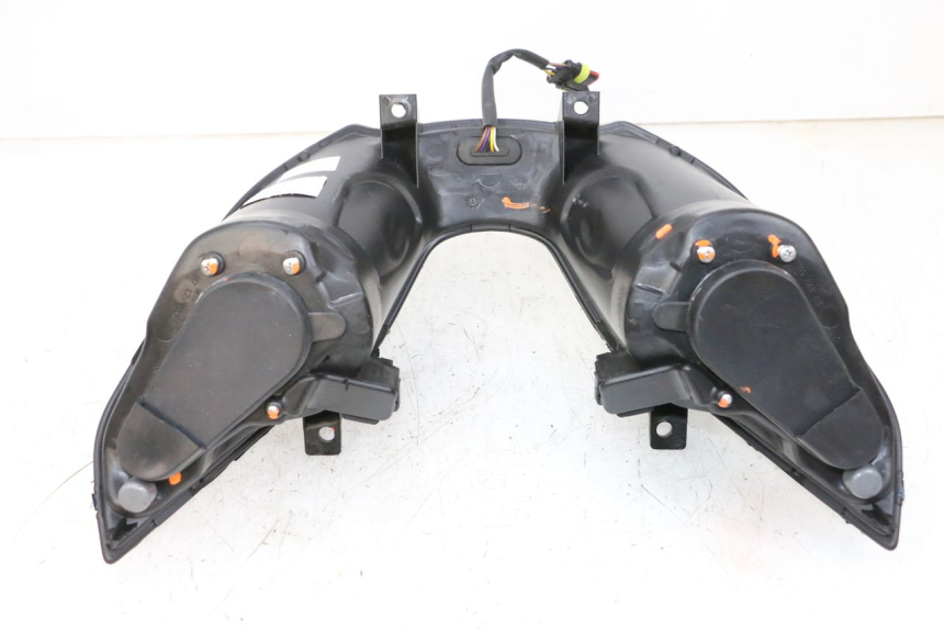 photo de FARO ANTERIORE PIAGGIO MP3 HPE 300 (2019 - 2026) - Marcature e riferimenti originali