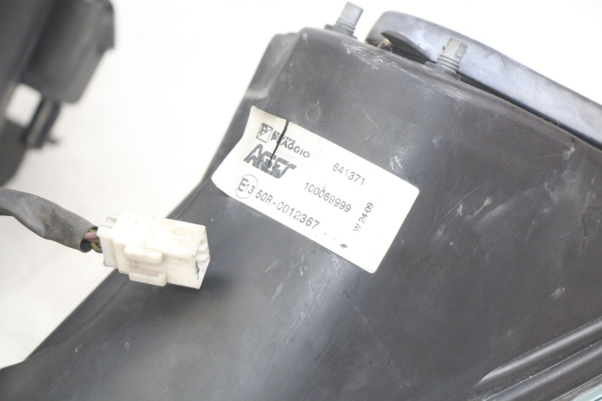 photo de FANALE ANTERIORE PIAGGIO MP3 LT 400 (2007 - 2012)