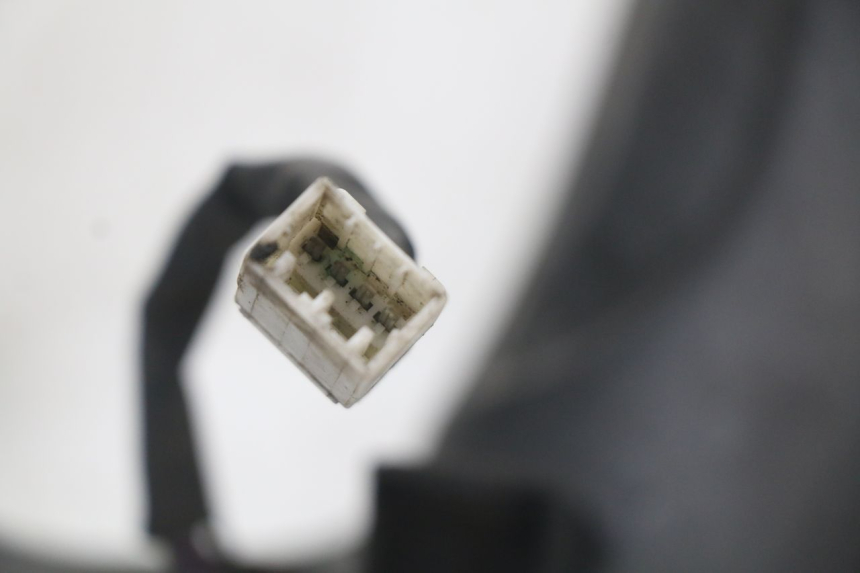 photo de FARO ANTERIORE PIAGGIO MP3 125 (2006 - 2014)