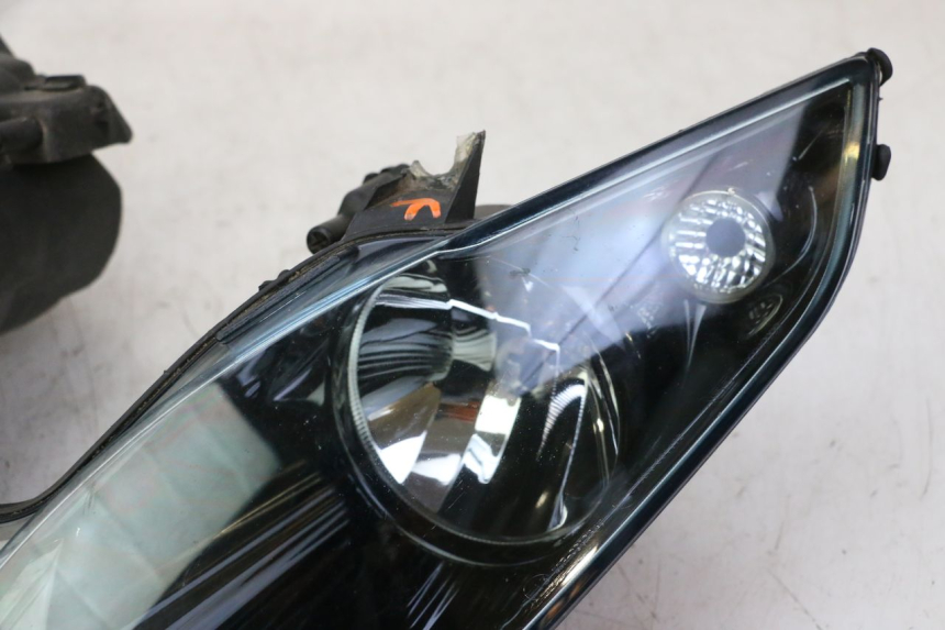 photo de FARO ANTERIORE PIAGGIO MP3 500 (2011 - 2015)