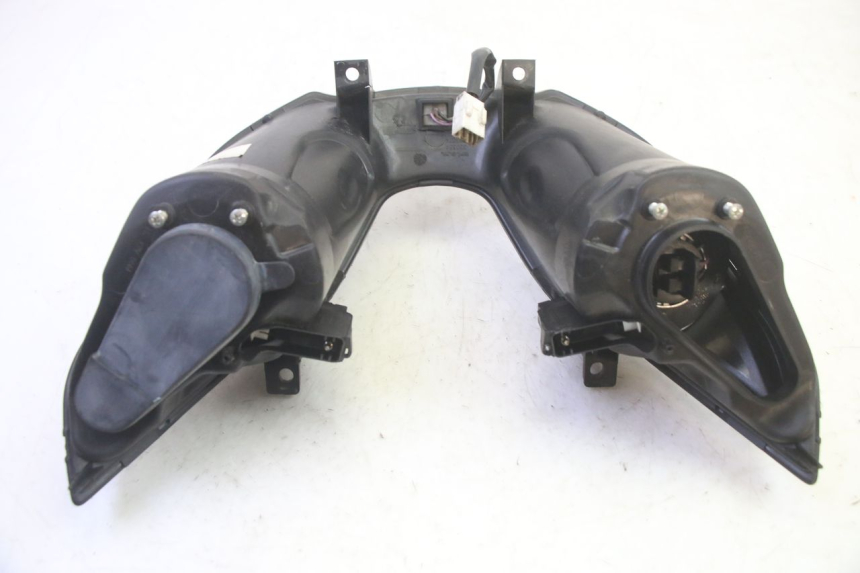 photo de FARO ANTERIORE PIAGGIO MP3 500 (2016 - 2018) - Dettagli dei punti di fissaggio