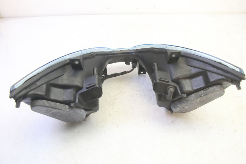 photo de FARO ANTERIORE PIAGGIO MP3 RL 250 (2006 - 2010) - Vista d'insieme del prodotto