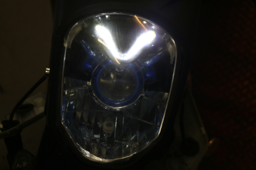 photo de FANALE ANTERIORE YAMASAKI MSX 50 (2013 - 2022)