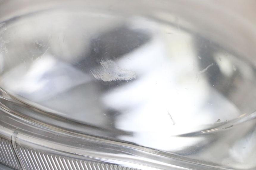 photo de FANALE ANTERIORE YAMAHA NEOS NEO'S 4T 50 (2008 - 2016) - Zoom sullo stato d'uso