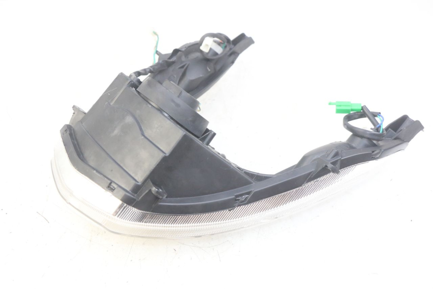 photo de FANALE ANTERIORE PEUGEOT KISBEE 2T 50 (2010 - 2017)