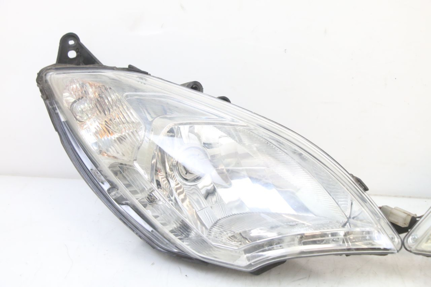 photo de FARO ANTERIORE PEUGEOT SATELIS 125 (2013 - 2018)