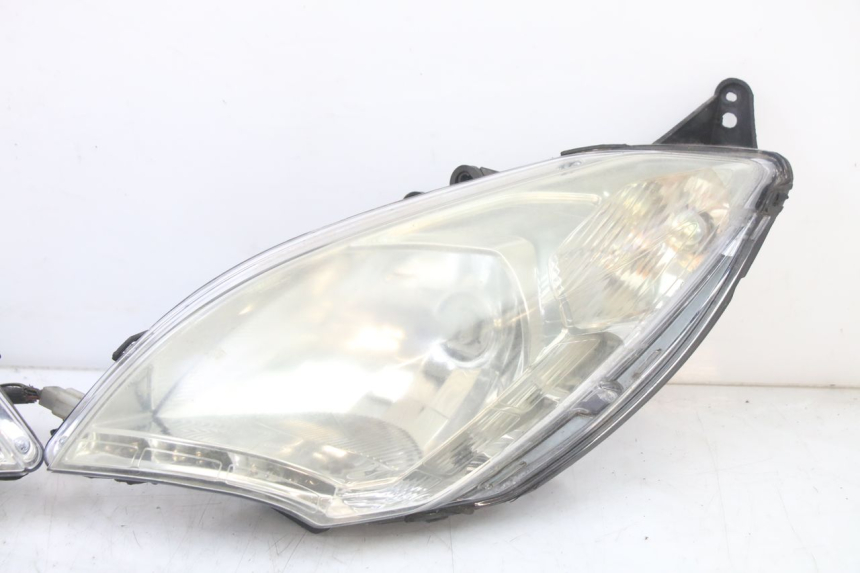 photo de FARO ANTERIORE PEUGEOT SATELIS 125 (2013 - 2018)