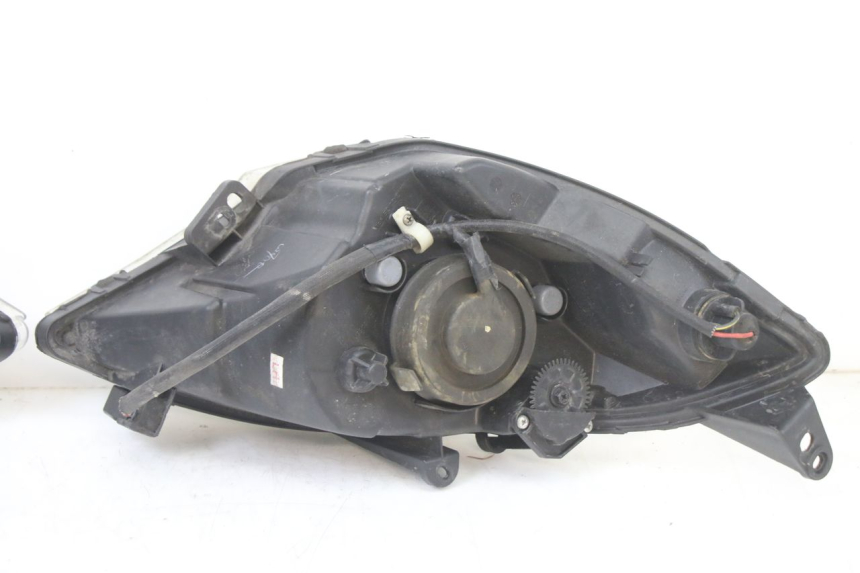 photo de FARO ANTERIORE PEUGEOT SATELIS 125 (2013 - 2018)