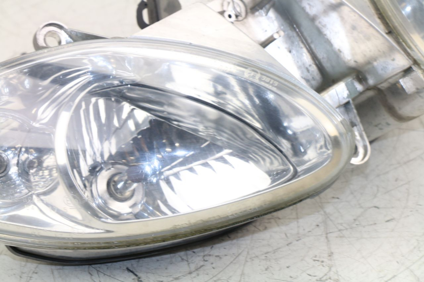 photo de FANALE ANTERIORE PIAGGIO X9 125 (2000 - 2003)