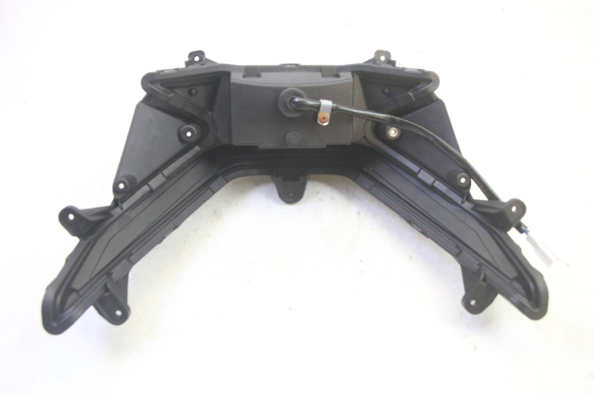 photo de FARO ANTERIORE JM MOTORS SANTANA EVO 50 (2024 - 2026) - Caratteristiche distintive