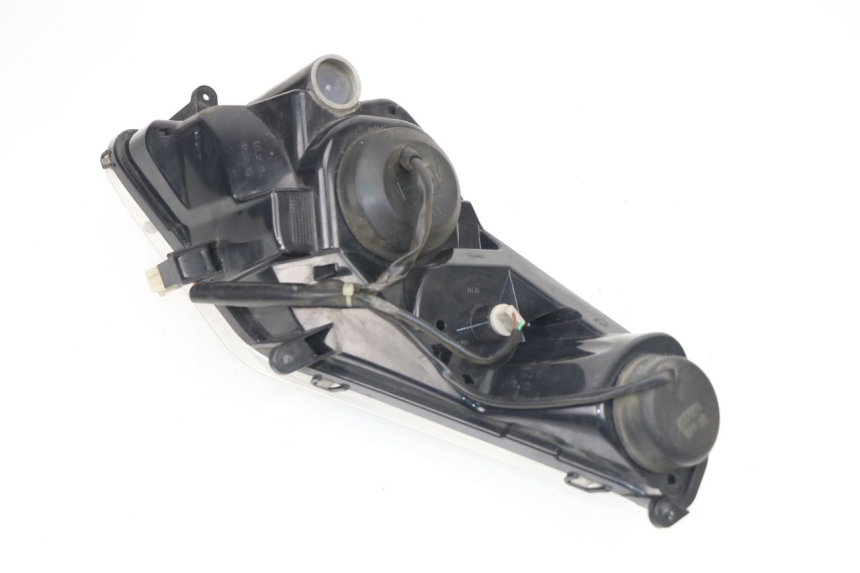 photo de FANALE ANTERIORE PEUGEOT SATELIS COMPRESSOR K15 125 (2006 - 2009)