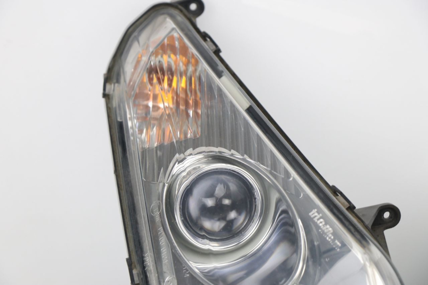 photo de FANALE ANTERIORE PEUGEOT SATELIS COMPRESSOR K15 125 (2006 - 2009)