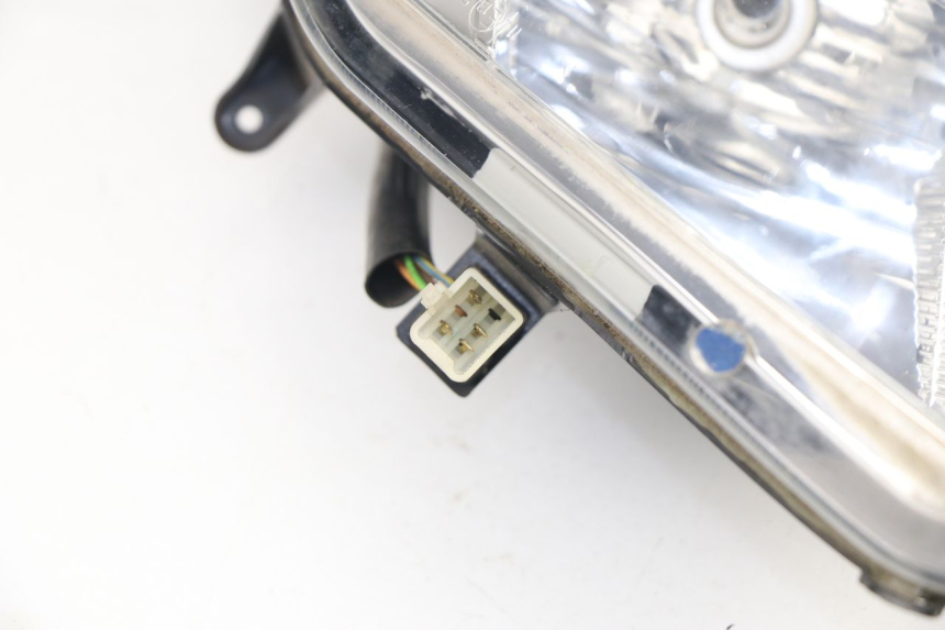 photo de FANALE ANTERIORE PEUGEOT SATELIS COMPRESSOR K15 125 (2006 - 2009)