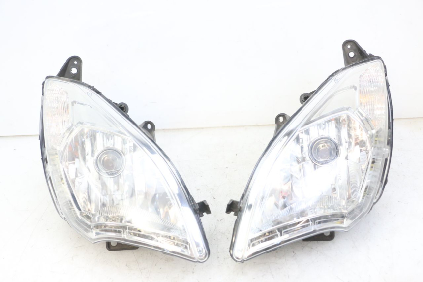 photo de FARO ANTERIORE PEUGEOT SATELIS 125 (2013 - 2018)