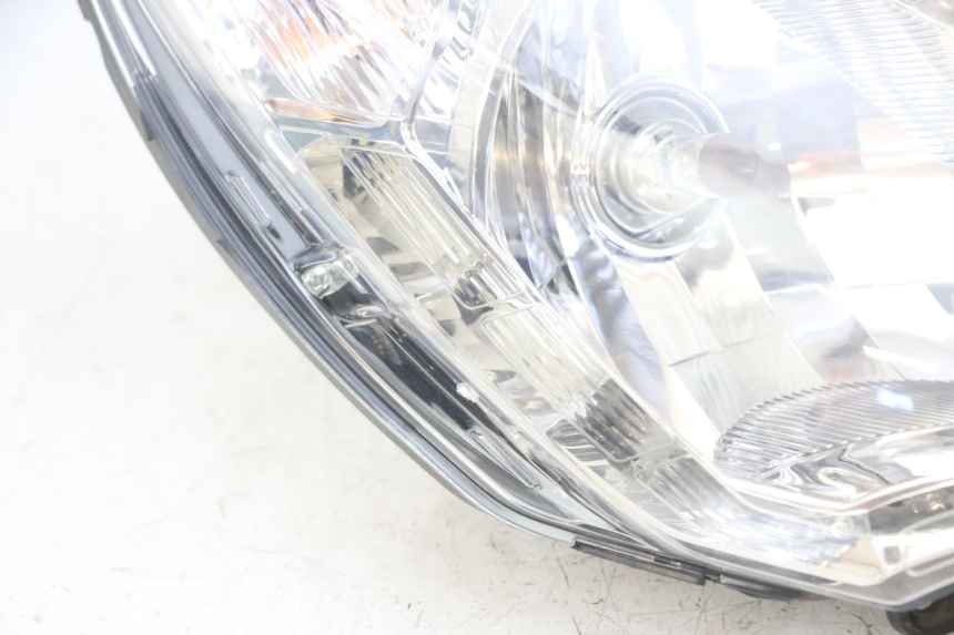 photo de FARO ANTERIORE PEUGEOT SATELIS 125 (2013 - 2018)