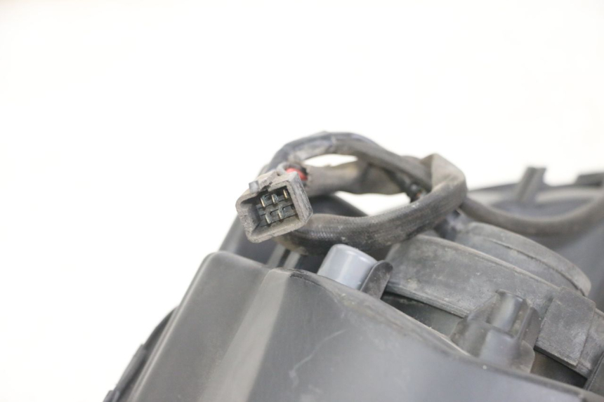 photo de FARO ANTERIORE PEUGEOT SATELIS 125 (2013 - 2018)