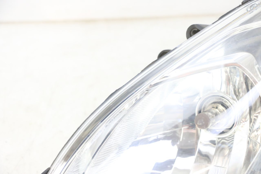 photo de FARO ANTERIORE PEUGEOT SATELIS 125 (2013 - 2018)