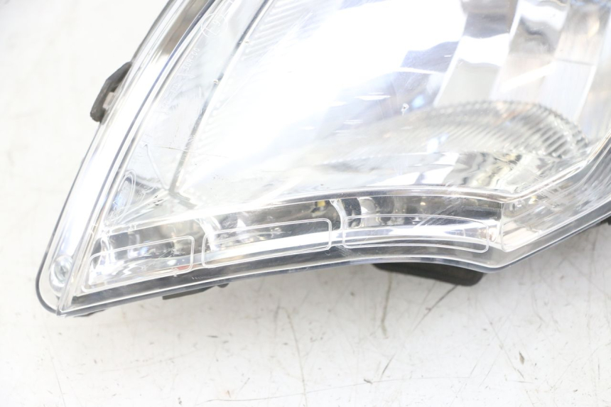 photo de FARO ANTERIORE PEUGEOT SATELIS 125 (2013 - 2018)