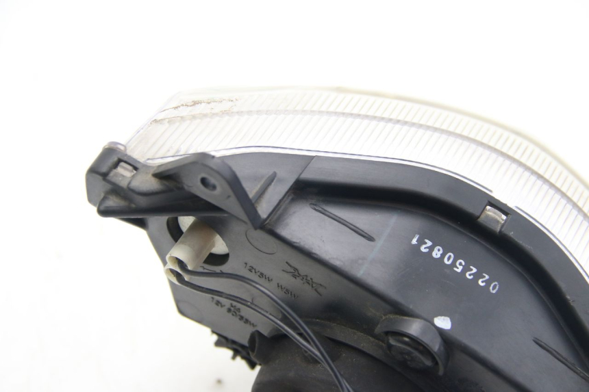 photo de FANALE ANTERIORE SUZUKI SIXTEEN 125 (2008 - 2010)