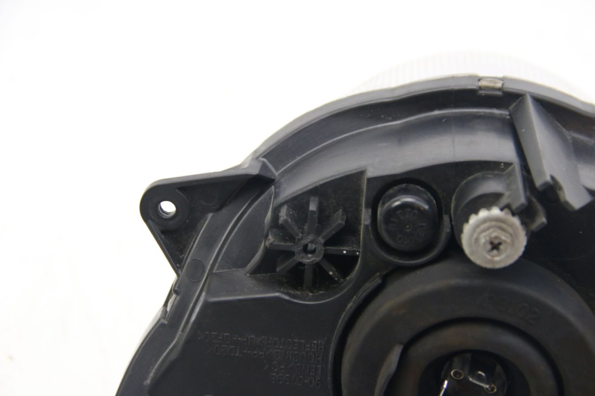 photo de FANALE ANTERIORE SUZUKI SIXTEEN 125 (2008 - 2010)
