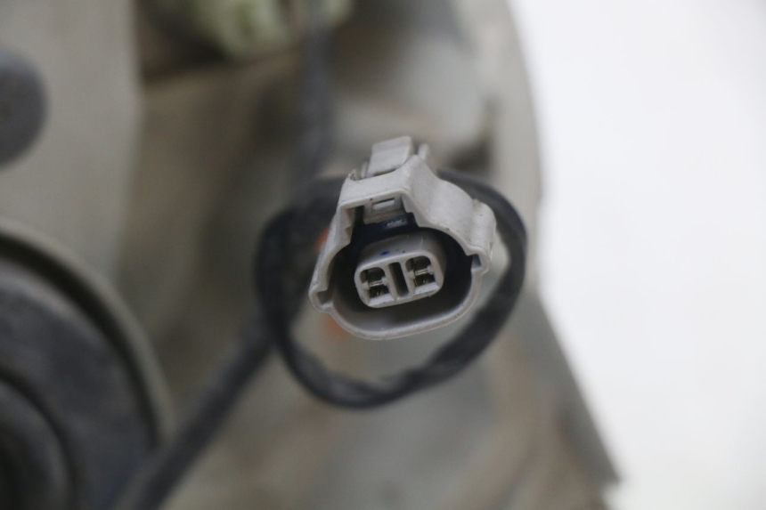 photo de FANALE ANTERIORE SUZUKI BURGMAN 125 (2007 - 2014)