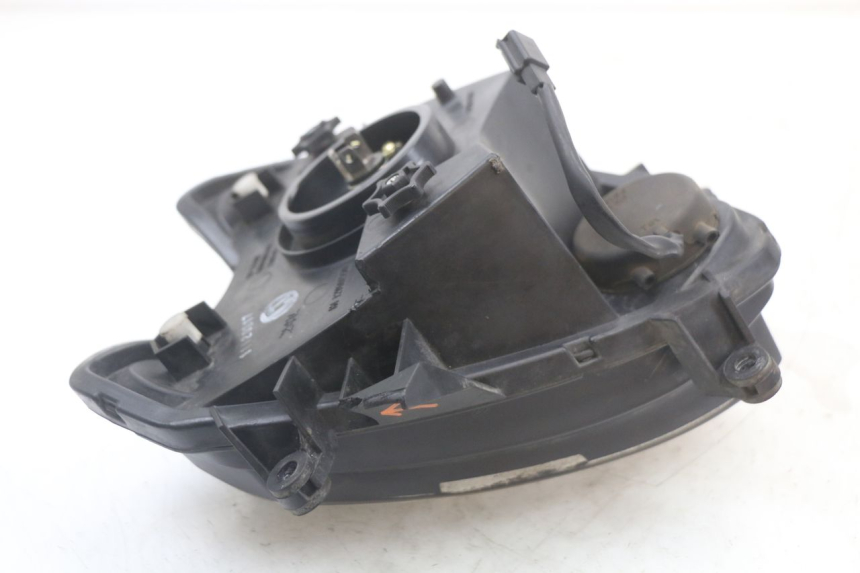 photo de FARO ANTERIORE SUZUKI GS F 500 (2004 - 2007)