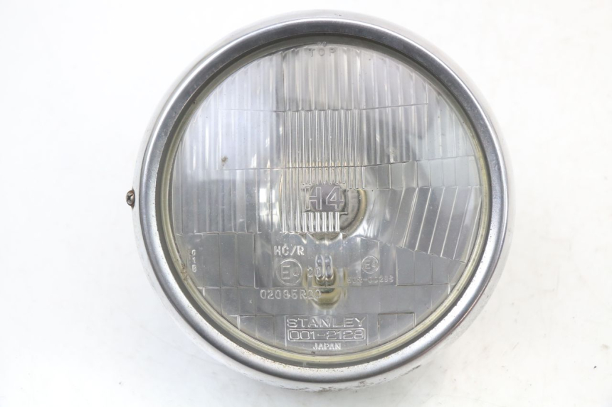 photo de FARO ANTERIORE SUZUKI GSX E 250 (1982 - 1983)