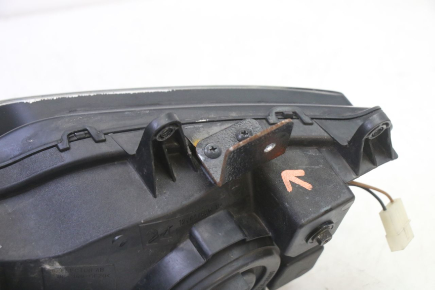 photo de FARO ANTERIORE SUZUKI SV S 650 (2003 - 2009)