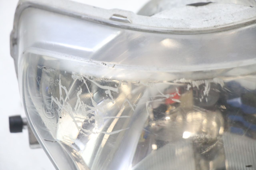 photo de FARO ANTERIORE PEUGEOT TWEET PRO CARGO 50 (2018 - 2020) - Zoom sullo stato d'uso