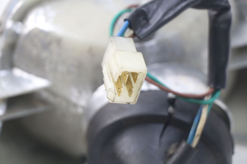 photo de FANALE ANTERIORE PEUGEOT TWEET 125 (2010 - 2017)