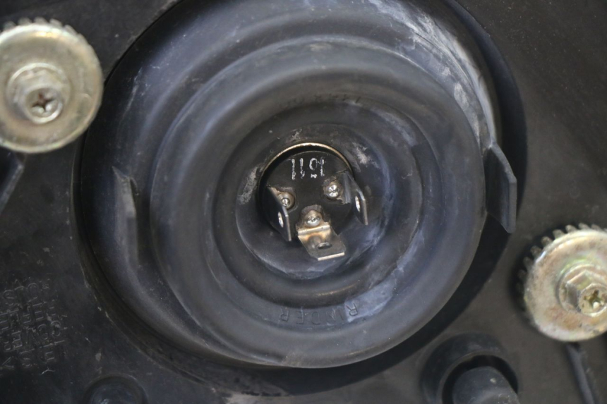 photo de FANALE ANTERIORE SUZUKI UH BURGMAN 125 (2002 - 2006)